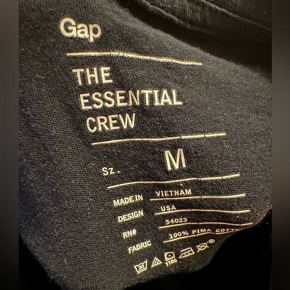 Gap The Essential Crew Black Long Sleeve Top. Size M - Picture 2 of 4